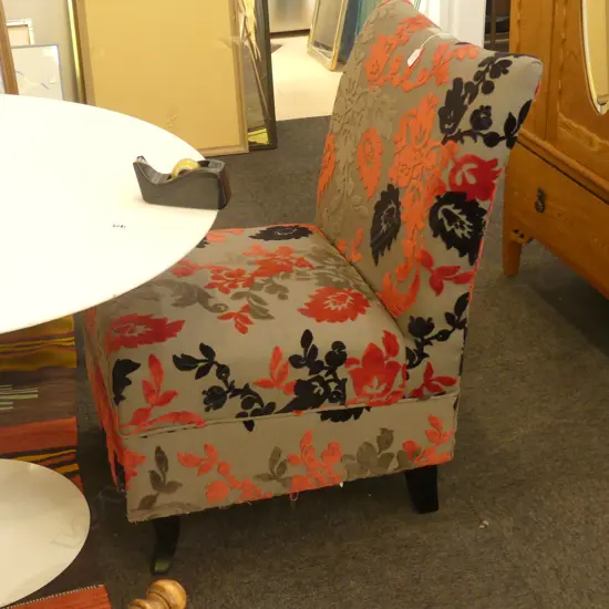 CONTEMPORARY VELVET UPHOLSTERED SLIPPER CHAIR 600MM W 900MM H