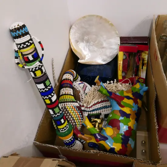 LOT ASST ITEMS AFRICAN TRIBAL ETC