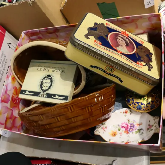 LOT ASST CHINA /TINS/KEYS ETC