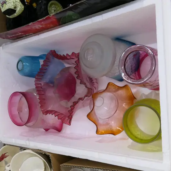 BOX LOT COLOURED VICTORIAN / EDWARDIAN SHADES