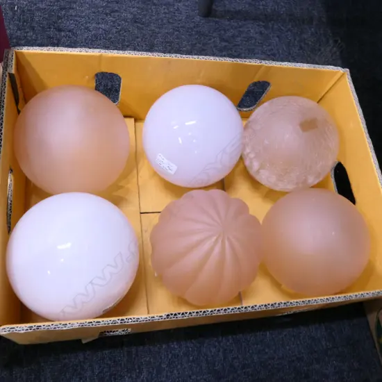 BOX LOT PINK ART DECO GLOBE SHADES