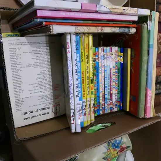 LOT ASST CHILDREN'S BOOKS - RUPERT ANNUALS ETC