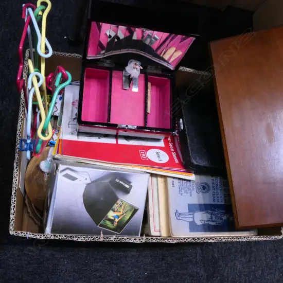 LOT VINTAGE COOK BOOKS/JEWELLERY BOX/KNIVES ETC