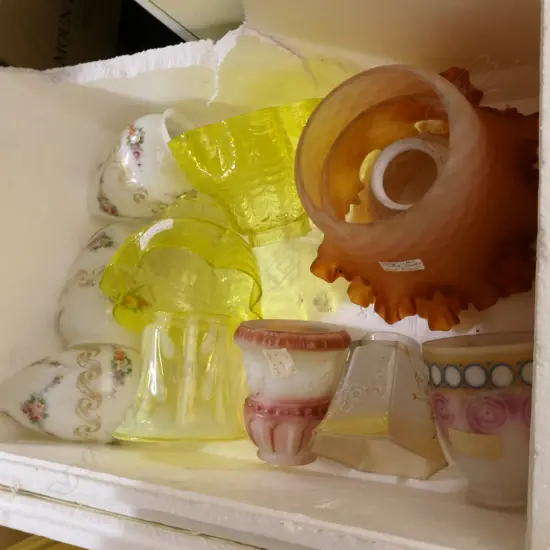 BOX LOT COLOURED VICTORIAN / EDWARDIAN SHADES INCL. YELLOW PR. AND VASELINE