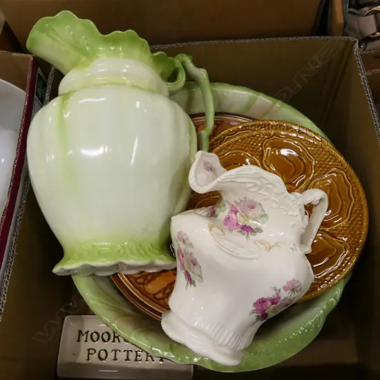 BOX LOT OYSTER PLATES, VICTORIAN WASH BASIN AND JUGS