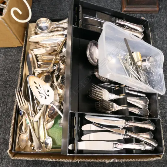 LARGE LOT ASST EP CUTLERY