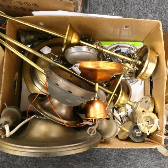 BOX LOT VINTAGE BRONZE LIGHT FITTINGS