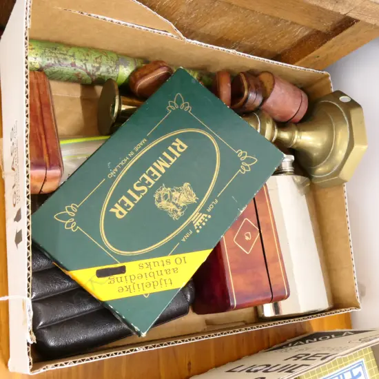 LOT CIGARS /HIPFLASK/BRASS AND LEATHER ETC