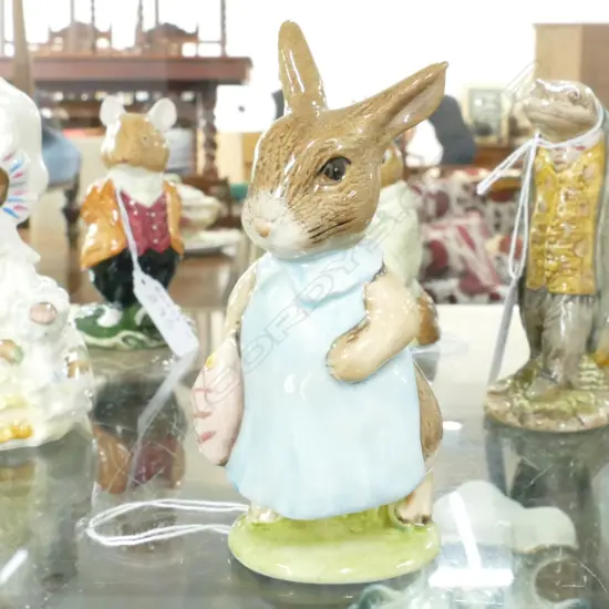 BESWICK BEATRIX POTTER FIGURE MRS FLOPPY BUNNY