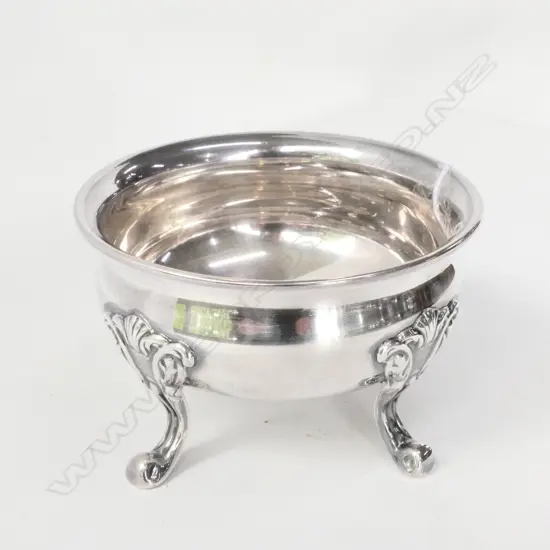 PERUVIAN .925 SILVER BONBON DISH, CIRCULAR ON FOUR FEET. 153gm
