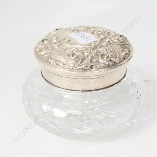 BIRMINGHAM 1988 STERLING SILVER LIDDED POWDER BOWL WITH INTERIOR MIRROR TO LID 18929