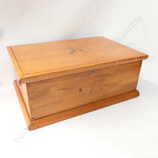 WOODEN BOX WITH STAR EMBLEM
