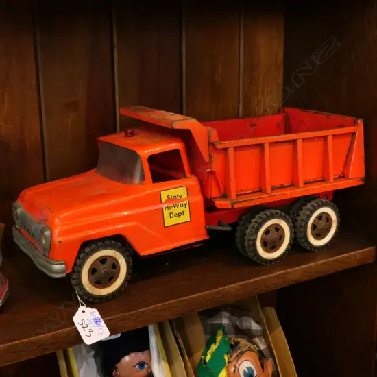 TONKA STATE HIGHWAY DEPARTMENT DUMP TRUCK IN ORIGINAL BOX PLAY WORN L.380MM W5