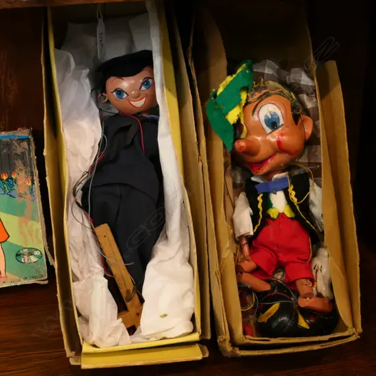 2 BOXED PELHAN PUPPETS JUNIOR CONTROL + WALT DISNEY PINOCCHIO IN ORIGINAL BOXES L.330MM 18597
