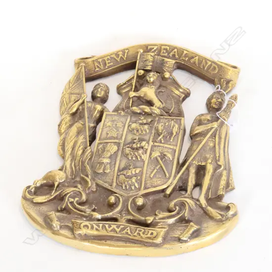 BRONZE PLAQUE 'NEW ZEALAND ONWARD' 225MM H