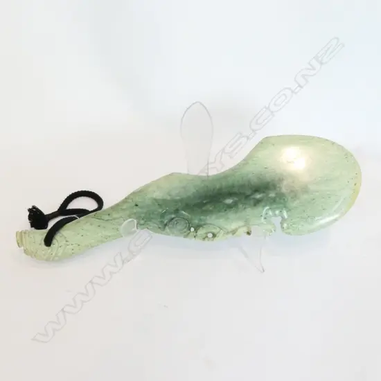 MODERN MAORI CARVED POUNAMU WAIHIAKA, L.410MM