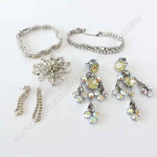 BAG OF GOOD DIAMANTE JEWELLERY