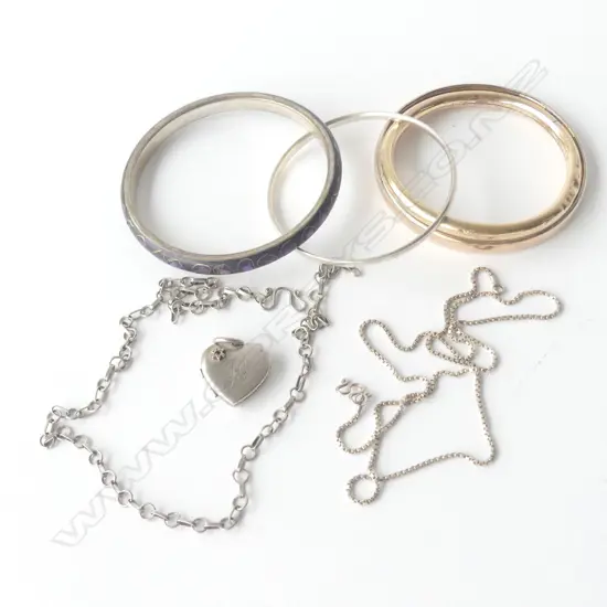 ASSORTED S/SILVER BANGLES, LOCKET & CHAINS (29GM TOTAL) + 3 OTHER BANGLES (2 GOLD PLATED)