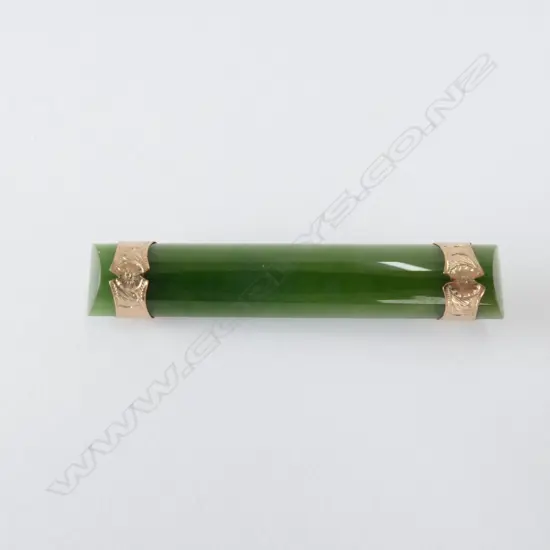 9CT GOLD AND POUNAMU BROOCH