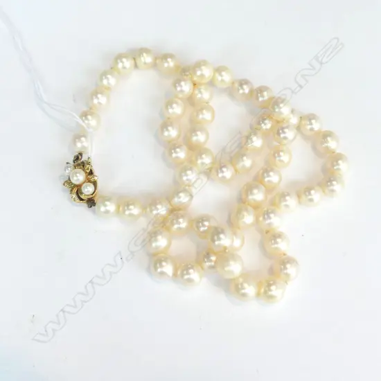 STRAND VINTAGE CULTURED PEARL NECKLACE GOLD CLASP
