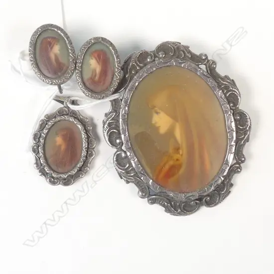 SILVER PORTRAIT MINIATURE BROOCH PENDANT & E/RINGS
