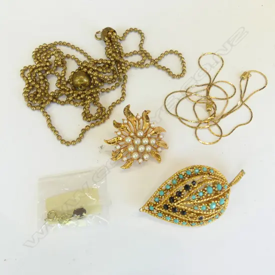 LOT ASST GOLD PLATED JEWELLERY