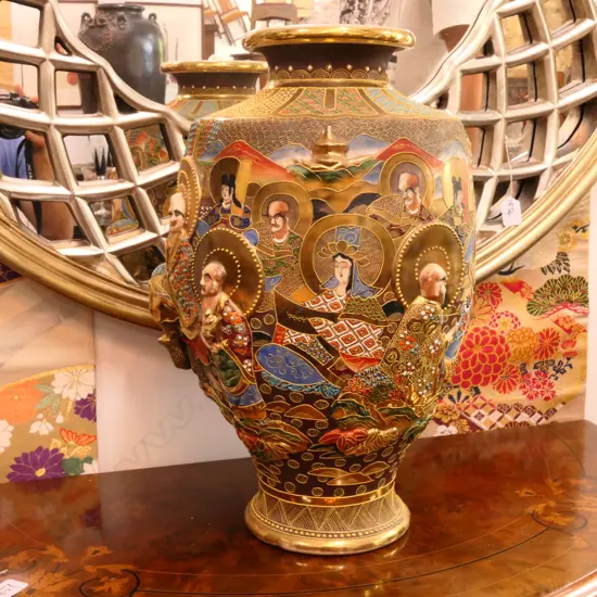 LARGE EARLY 20thC JAPANESE SATSUMA VASE H 800 MM