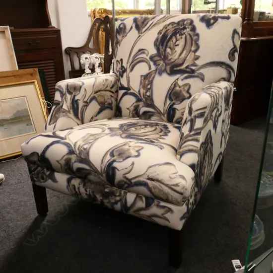 LARGE B+W UPHOLSTERED ARMCHAIR