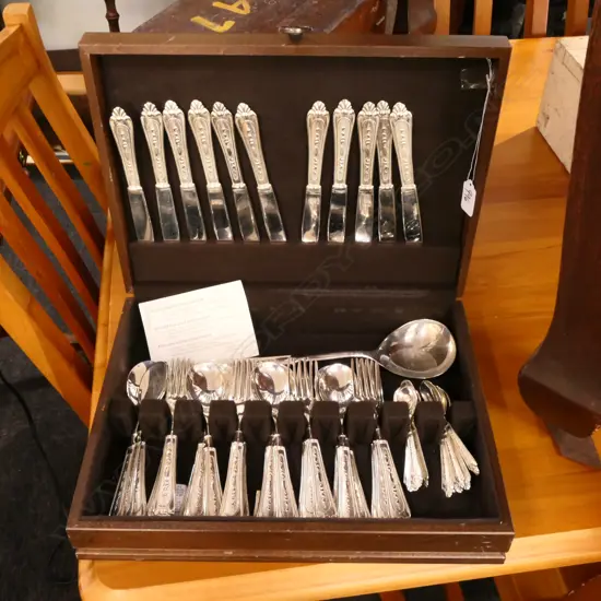 CASED 12 PIECE ITALIAN SILVER PLATED CUTLERY SET, MISSING 1 KNIFE