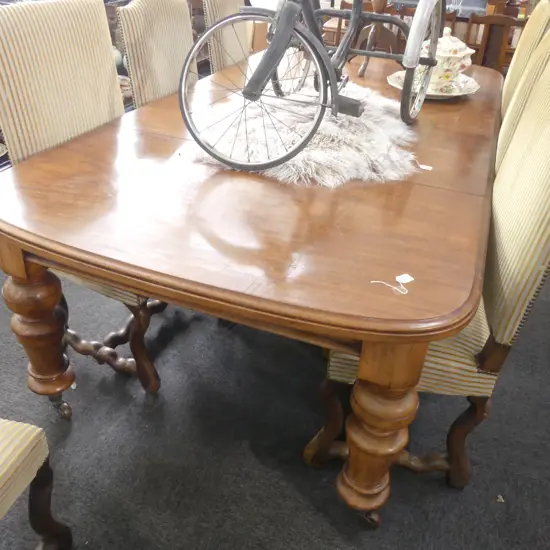 COLONIAL EXTENSION TABLE W. 2 LEAVES AND CRANK 1350MM L EXTENDS TO 2.4M