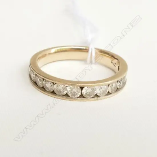 9CT 12 DIAMOND BAND RING CHANEL SET