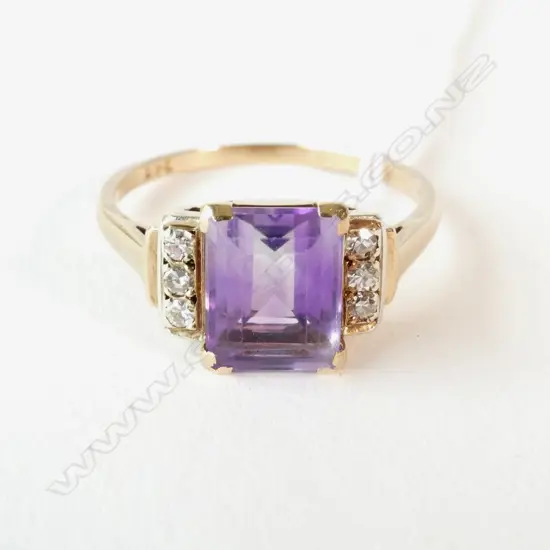 9CT AMETHYST & DIAMOND RING