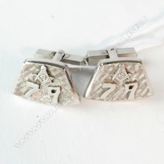 SILVER ? MASONIC LODGE 79 WHANGANUI CUFFLINKS