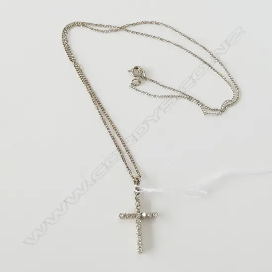 16 DIAMOND & SILVER CROSS ON CHAIN