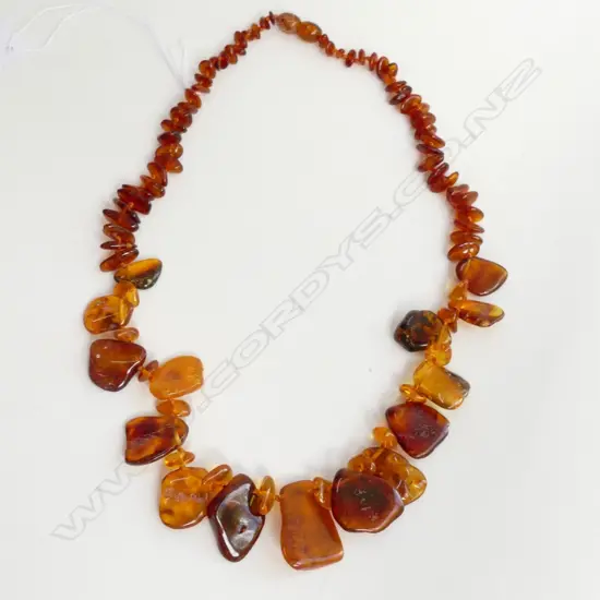BALTIC AMBER NECKLACE