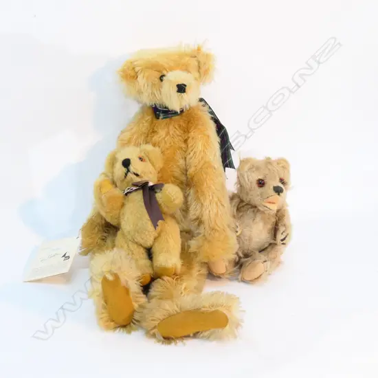 3 VINTAGE TEDDY BEARS BRANDS CANTERBURY + EDWARDIAN H 400 MM