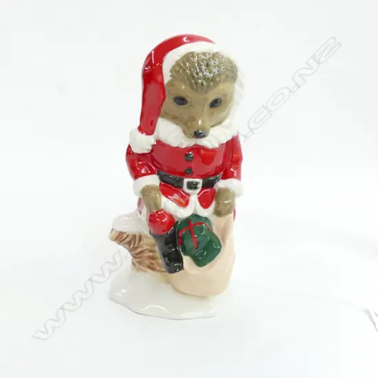 WADE "SANTA HEDGEHOG, THE FOREST DEEP SERIES", H.125MM,BOXED
