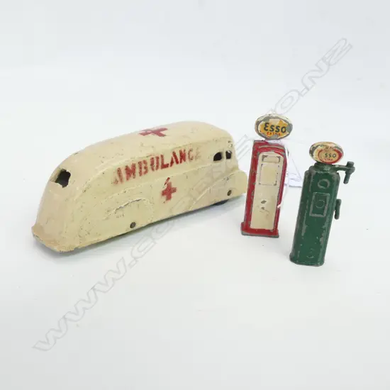 A N.Z TINK -E -TOYS AMBULANCE WITH 2 GAS PUMPS L 95 MM