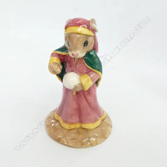 ROYAL DOULTON FIGURE FORTUNE TELLER BUNNYKINSS