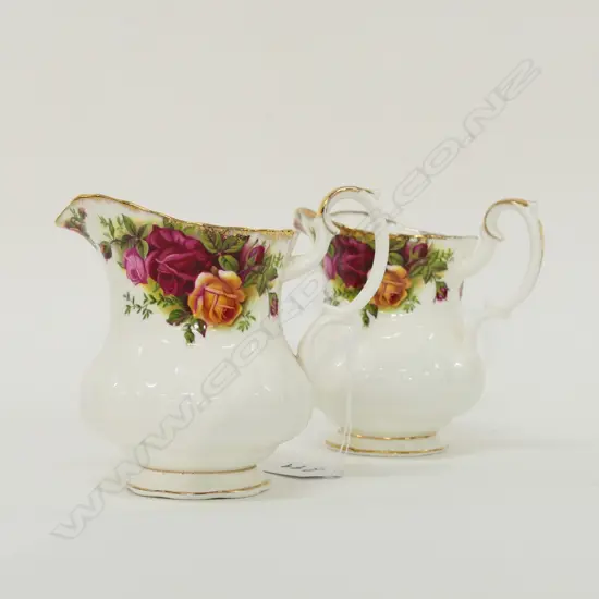 ROYAL ALBERT OLD COUNTRY ROSES 2 X MILK JUGS