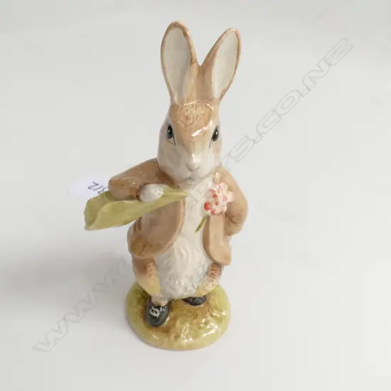 BESWICK BEATRIX POTTER BENJAMIN ATE A LETTUCE LEAF BP-6A  119MM