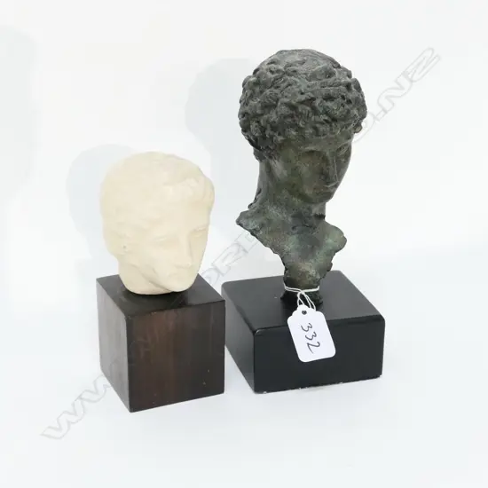 2 ROMAN COPY BUSTS H 200 MM