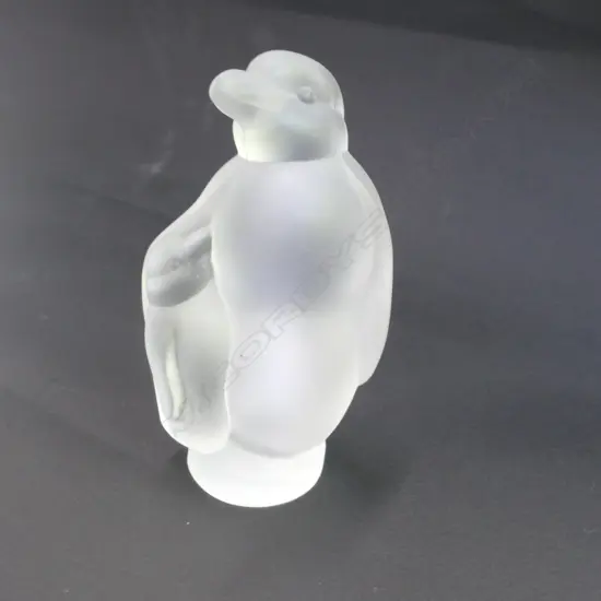 SEVRES FRENCH FROSTED 'CRISTAL' PEGUIN FIGURINE 100MM H