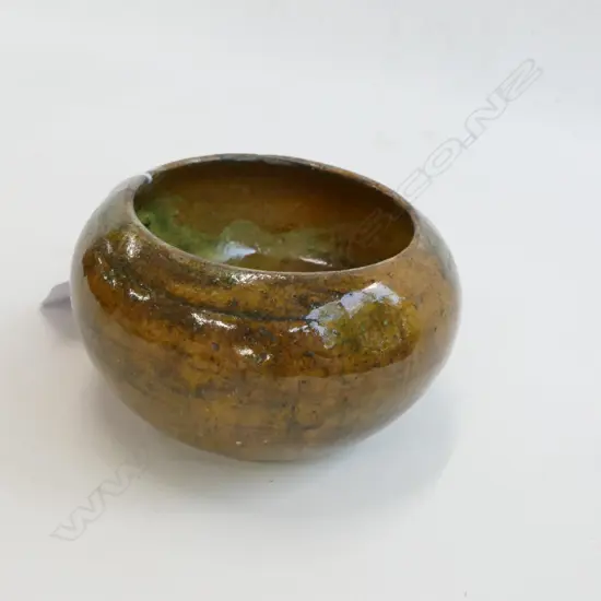 Briar Gardner small squat vase