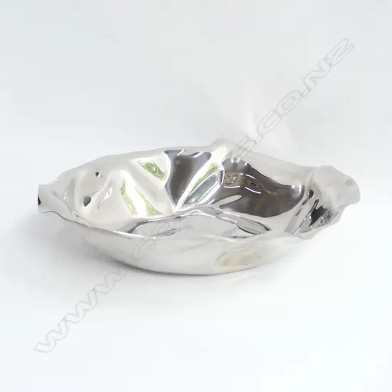 AN ITALIAN ALESSI FRUIT BOWL D 240 MM