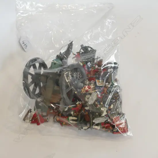 ASSORTED TIN SOLDIER TOYS INCL TANK ETC AF