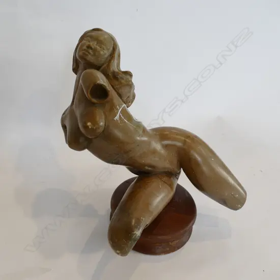 CARVED SOAPSTONE NUDE SIGNED EASTPIANI 92 L 240 MM