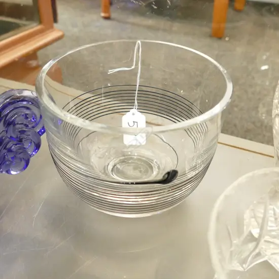 BERIC VALLIEN SIGNED BODA ART GLASS BOWL 145MM DIA 120MM H