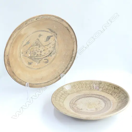 PROVINCIAL MING FISH PLATE AND OTHER