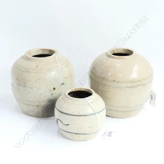 3 VINTAGE CHINESE GINGER JARS